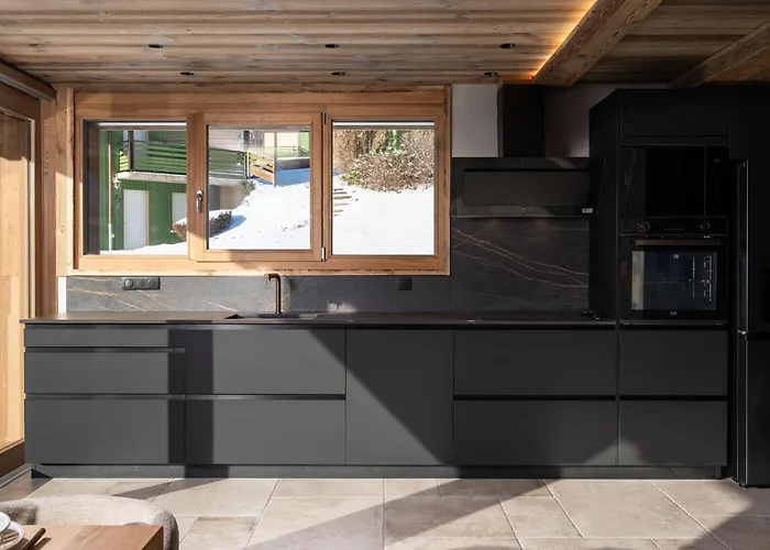 Sorelle Chalet, Spa, Indoor Pool, View *